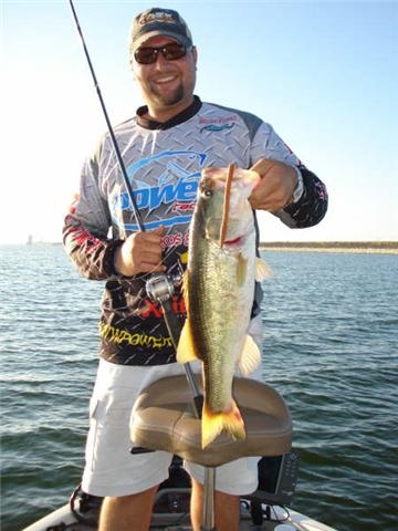 pro_angler_VENADO.jpg